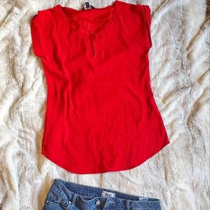 BNWT Express Top - Sz SM - Red